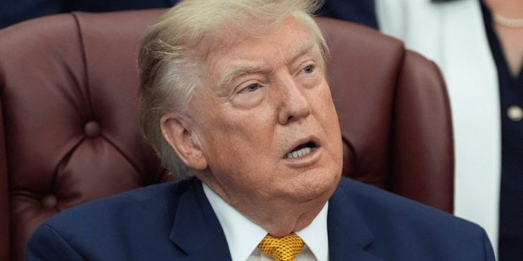 Trump all’Iran: ultima chance su Ormuz e nucleare