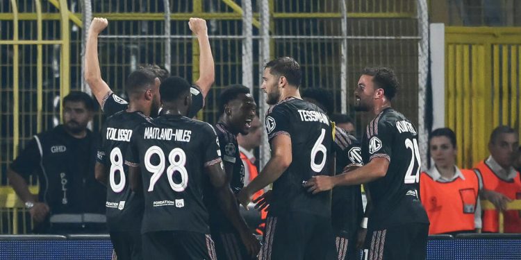 Champions League, Greenwood salva il Fenerbahçe contro il Lione