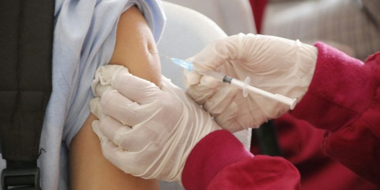 Melanoma, il vaccino personalizzato supera la fase 3